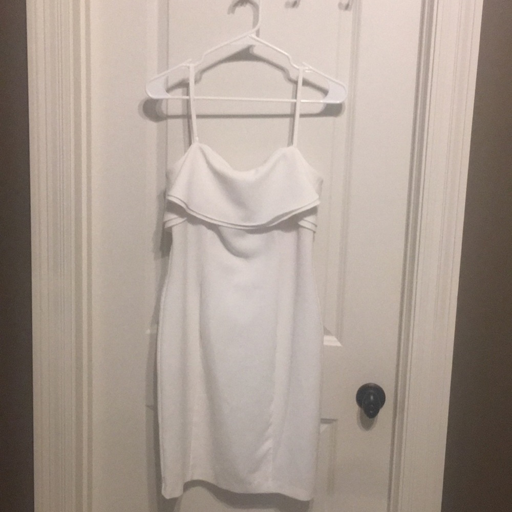 Size 4 Karl Lagerfeld white cocktail dress